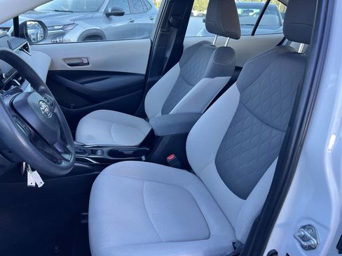 Used 2022 Toyota Corolla LE image 17