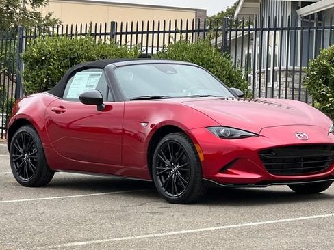 New 2026 MAZDA MX-5 Miata Club RWD image 9