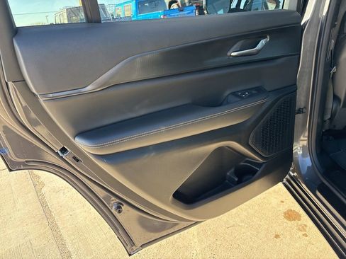 New 2025 Jeep Grand Cherokee L Altitude RWD image 17