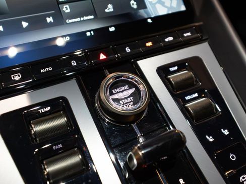 Used 2024 Aston Martin DB12 Coupe RWD image 20