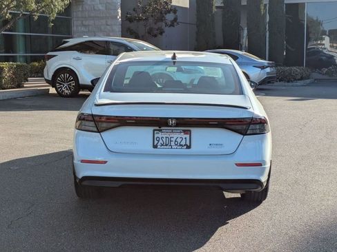 Used 2025 Honda Accord Sport image 18