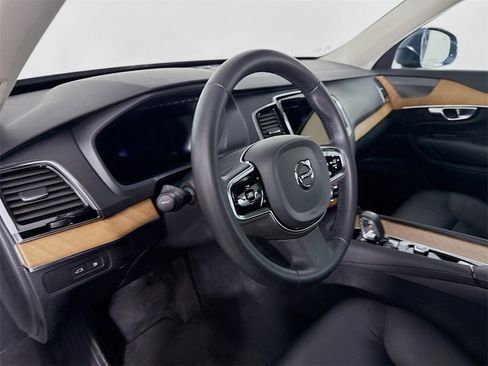 Used 2024 Volvo XC90 T8 Plus w/ Protection Package Premier image 4