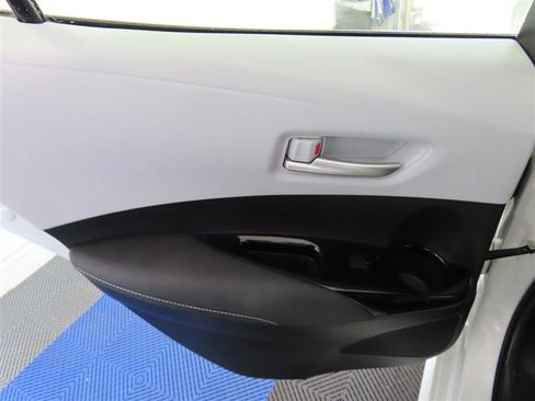 Used 2024 Toyota Corolla SE image 28