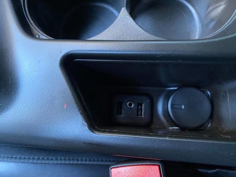 Used 2017 Buick Regal Sport Touring image 31