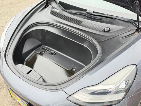 Used 2018 Tesla Model 3 Long Range image 75