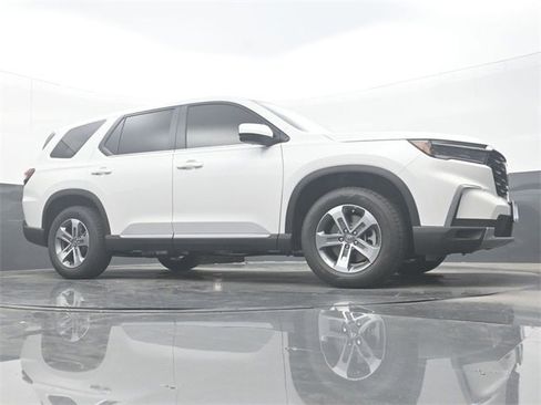 New 2025 Honda Pilot EX-L image 23