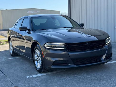 Used 2020 Dodge Charger SXT w/ Cold Weather Package image 3