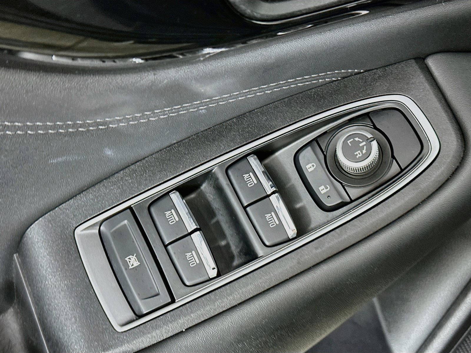 Used 2024 Subaru Outback Limited AWD/4WD image 18