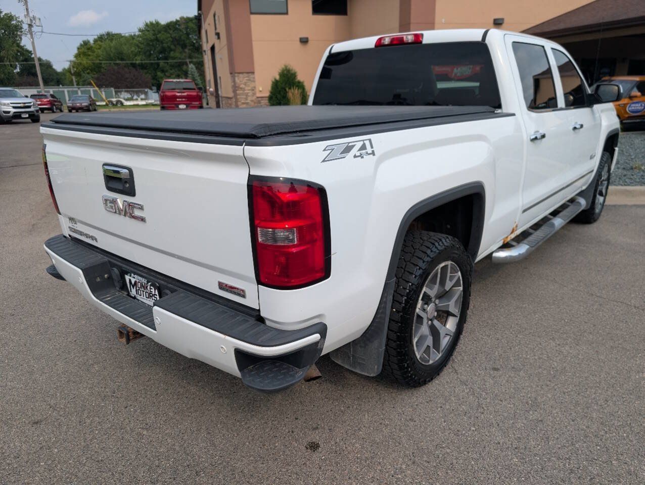 Used 2014 GMC Sierra 1500 SLE AWD/4WD image 9