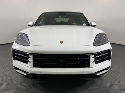 Certified 2026 Porsche Cayenne Coupe AWD/4WD image 10