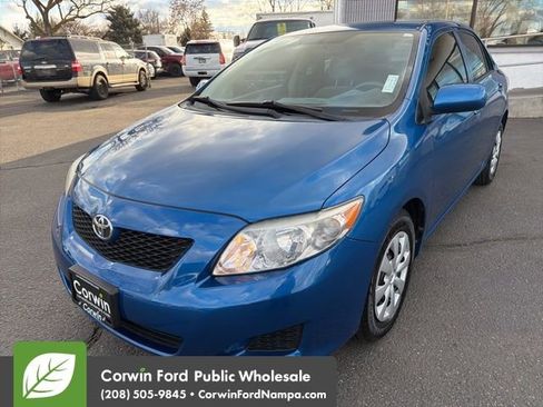 Used 2010 Toyota Corolla LE image 1