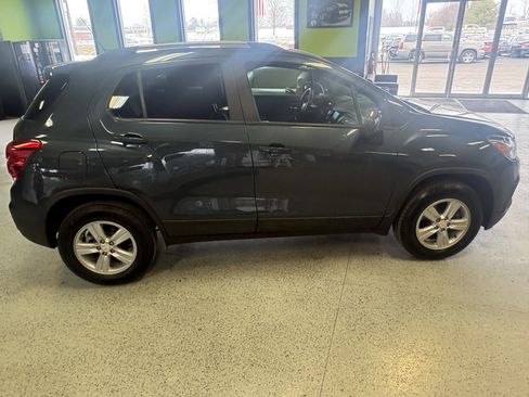 Used 2022 Chevrolet Trax LT image 17