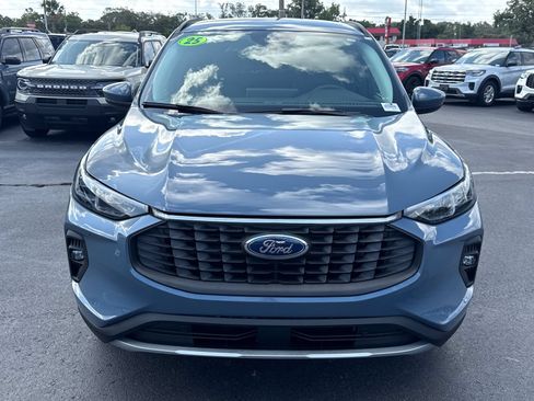 Certified 2025 Ford Escape Platinum FWD image 8