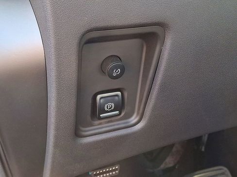 Used 2022 Chevrolet Corvette Stingray Preferred Cpe w/ Z51 Performance Package image 27