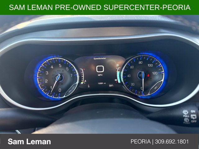 Used 2026 Chrysler Pacifica Select FWD image 11