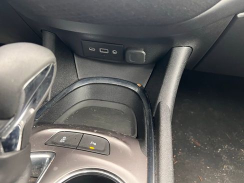 Used 2024 Chevrolet Malibu LT image 21