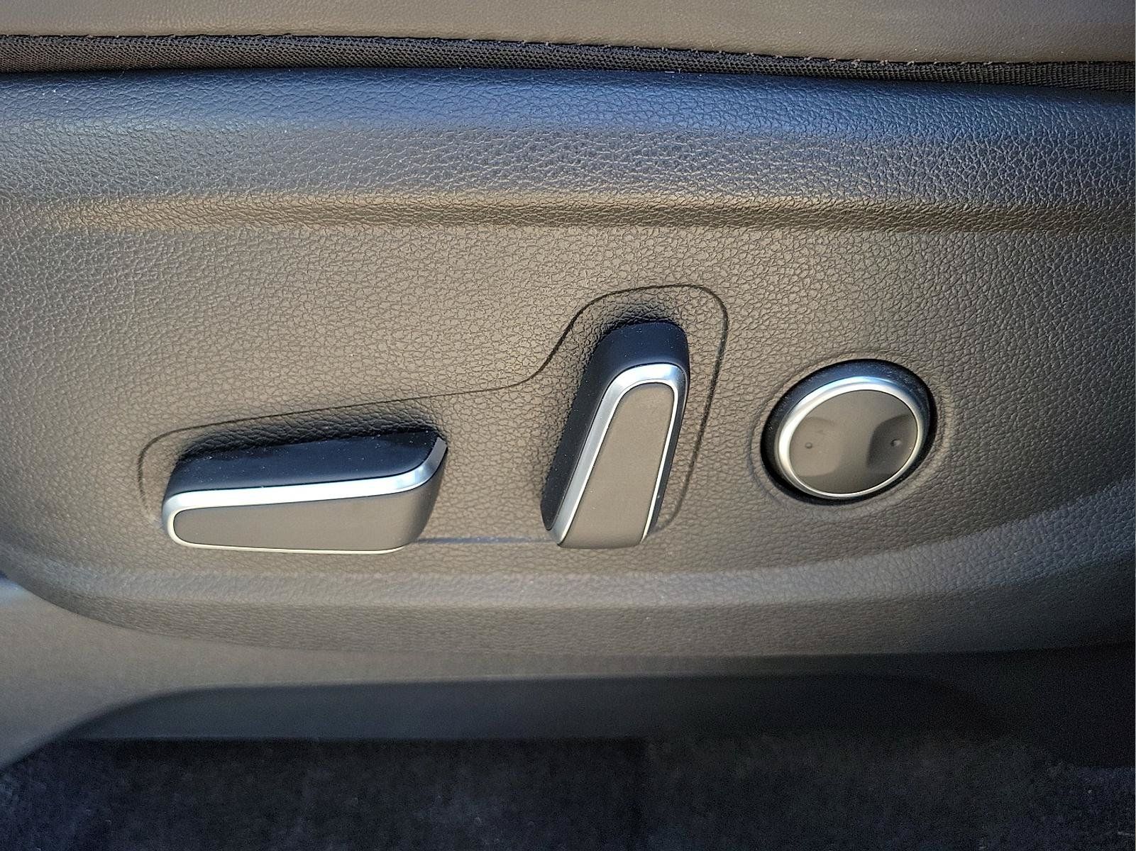 Used 2025 Hyundai Palisade SEL AWD/4WD image 13
