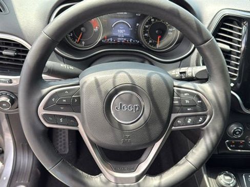 Used 2021 Jeep Cherokee Limited AWD/4WD image 15