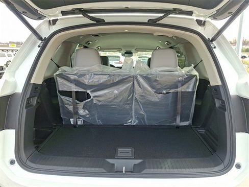 New 2025 Honda Pilot EX-L image 23