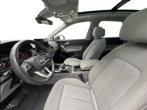 Used 2022 Audi Q5 2.0T Premium w/ Convenience Package AWD/4WD image 20