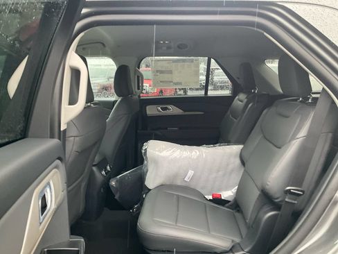 New 2026 Ford Explorer Active w/ Active Comfort Package RWD image 14