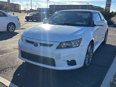 Used 2012 Scion tC image 4