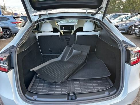 Used 2024 Tesla Model Y Long Range image 18