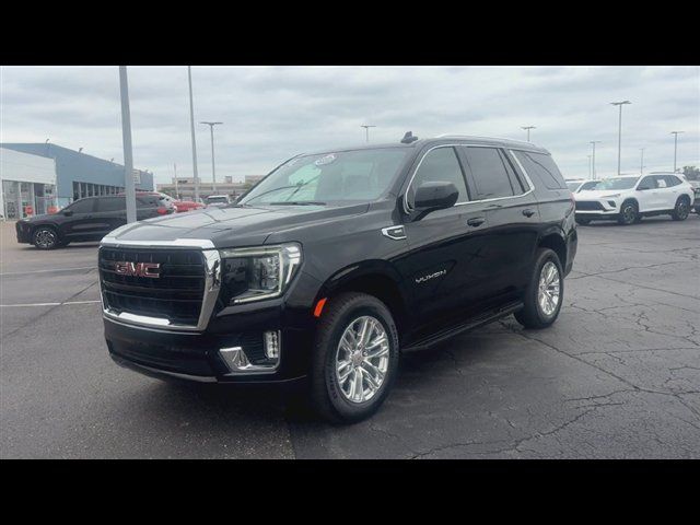 Used 2023 GMC Yukon SLE w/ Gmc Pro Safety Plus Package AWD/4WD image 4