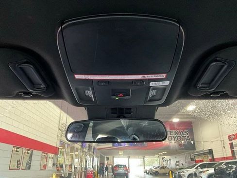 Used 2025 Toyota Camry SE FWD image 16