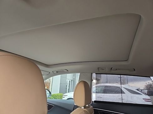 Used 2025 Audi Q8 Premium Plus image 15