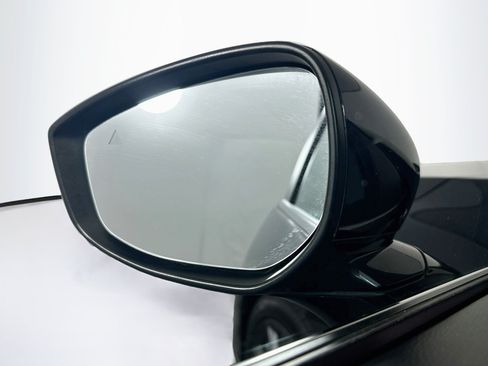 Used 2023 MAZDA MAZDA3 s FWD image 16