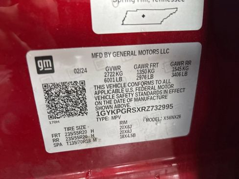 Used 2024 Cadillac XT6 Sport w/ LPO, Floor Liner Package AWD/4WD image 11