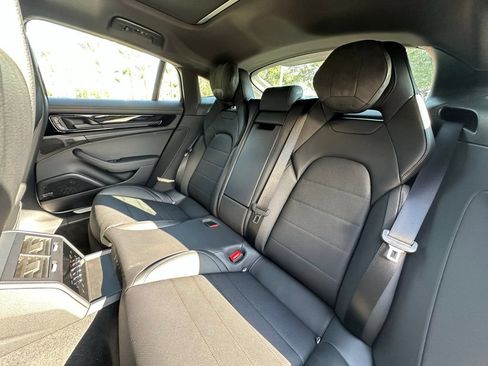 Certified 2026 Porsche Panamera w/ Premium Package RWD image 36