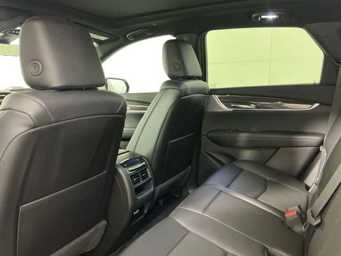 Used 2025 Cadillac XT5 Sportv w/ Technology Package AWD/4WD image 26