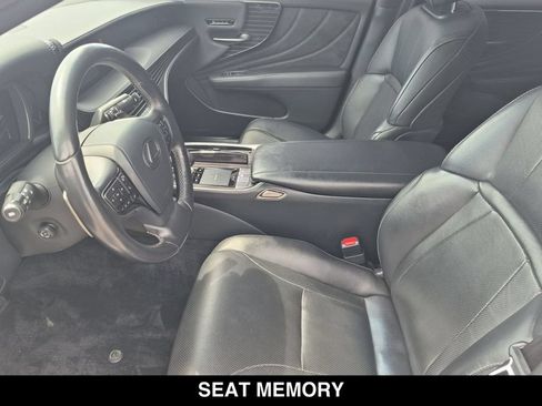 Used 2019 Lexus LS 500 AWD image 18