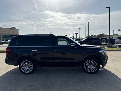 Used 2023 Ford Expedition Limited RWD image 18