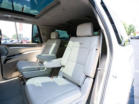 Used 2025 Cadillac Escalade Sport Platinum w/ LPO, Floor Liner Package AWD/4WD image 50