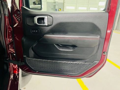 Used 2021 Jeep Gladiator Rubicon AWD/4WD image 35