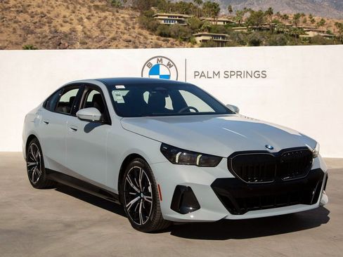 Certified 2026 BMW 530i w/ M Sport Package image 8