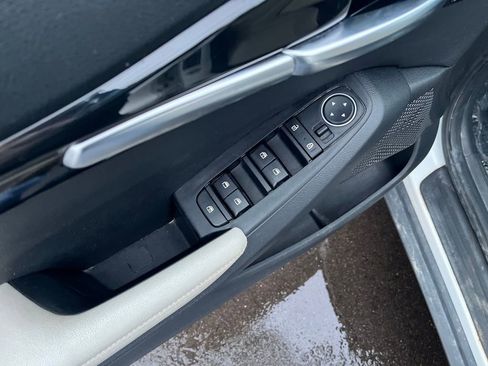 Used 2023 Kia Seltos EX image 12