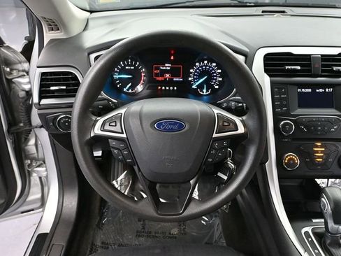 Used 2013 Ford Fusion SE image 23