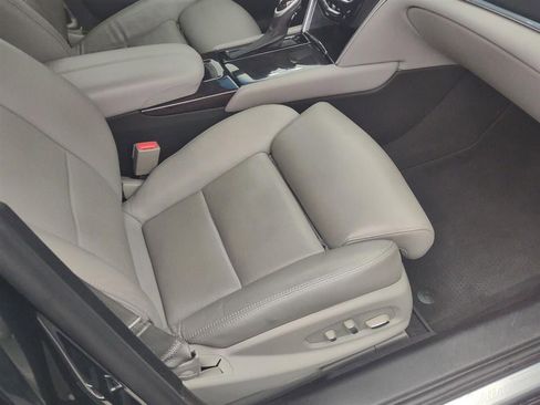 Used 2013 Cadillac XTS Luxury w/ Driver Awareness Package image 6