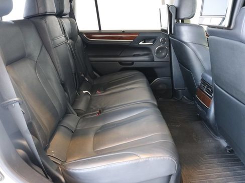 Used 2017 Lexus LX 570 4WD w/ Luxury Package image 43
