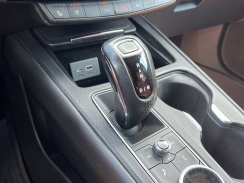 Used 2019 Cadillac XT4 Premium Luxury AWD/4WD image 31