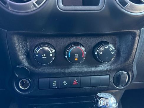Used 2017 Jeep Wrangler Sport w/ Quick Order Package 24S AWD/4WD image 16