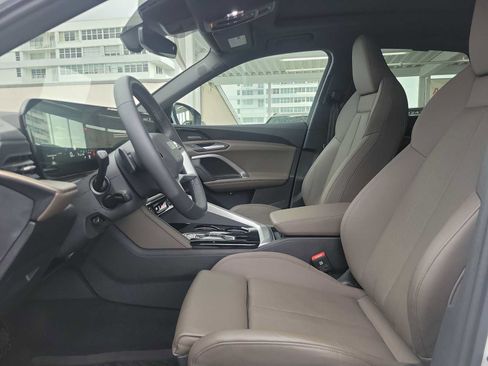 Certified 2025 Audi Q5 Premium Plus AWD/4WD image 8