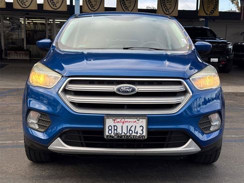 Used 2017 Ford Escape SE FWD image 5