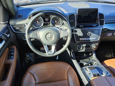 Used 2019 Mercedes-Benz GLE 400 4MATIC image 28