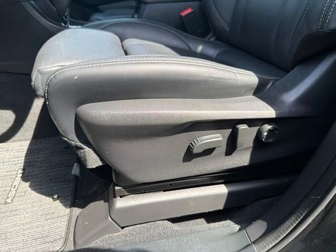 Used 2023 Subaru Ascent Limited AWD/4WD image 8