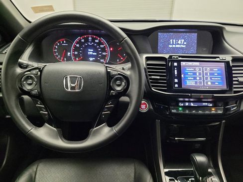 Used 2017 Honda Accord EX-L image 22